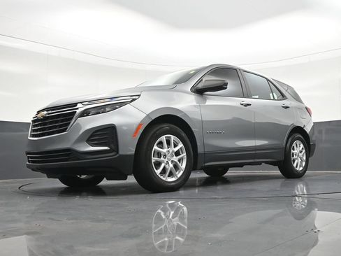 Used 2024 Chevrolet Equinox LS FWD image 25