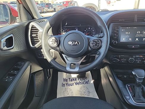 Used 2021 Kia Soul S image 12