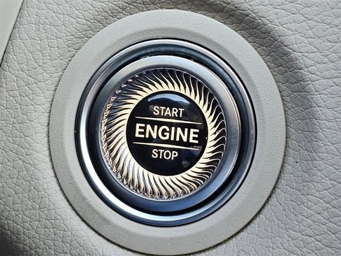 Used 2021 Mercedes-Benz C 300 Sedan image 15