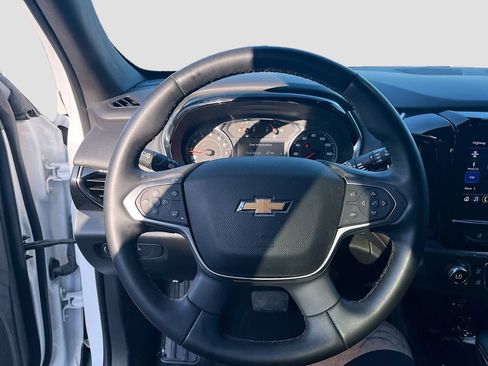 Used 2023 Chevrolet Traverse RS w/ LPO, Cargo Package FWD image 11