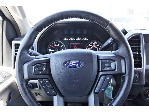 Used 2020 Ford F150 XLT w/ Equipment Group 302A Luxury image 15