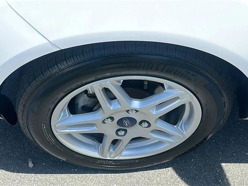 Used 2017 Ford Fiesta SE FWD image 13