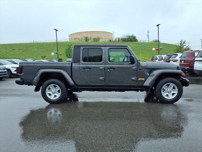 Used 2022 Jeep Gladiator Sport
