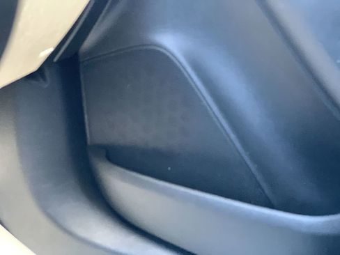 Certified 2022 Chevrolet Trax LT w/ LT Convenience Package image 22