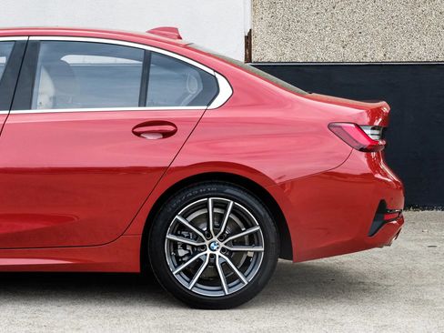 Used 2022 BMW 330i Sedan w/ Driving Assistance Package RWD image 14