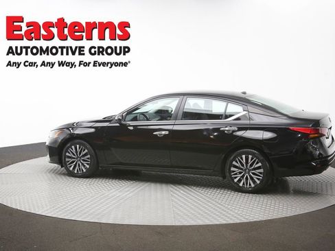 Used 2023 Nissan Altima 2.5 SV FWD image 61