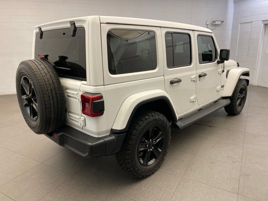 Used 2019 Jeep Wrangler Unlimited Sahara AWD/4WD image 5