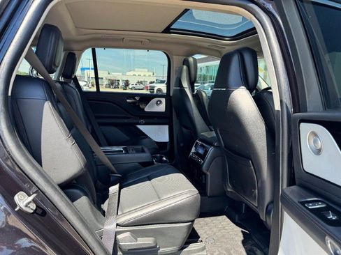 Certified 2023 Lincoln Aviator Reserve w/ Equipment Group 201A AWD/4WD image 13
