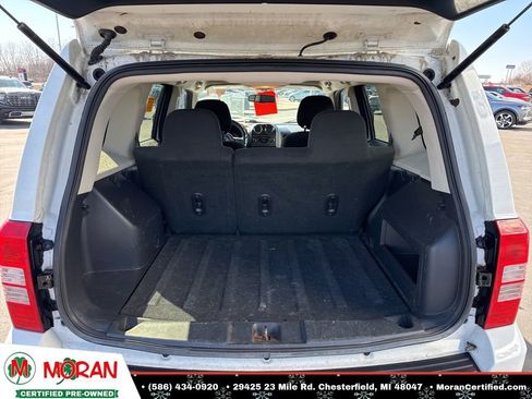 Used 2015 Jeep Patriot Latitude image 20