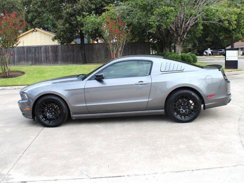 Used 2014 Ford Mustang Coupe w/ Equipment Group 102A RWD image 3