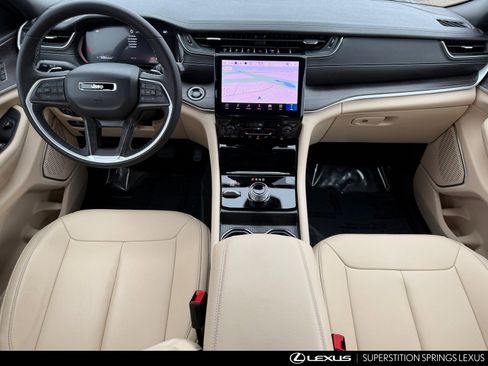 Used 2025 Jeep Grand Cherokee Limited w/ Trailer Tow Package image 26