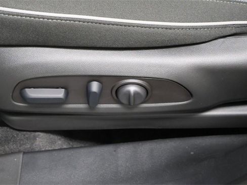 New 2025 Chevrolet TrailBlazer LT w/ Convenience Package image 13