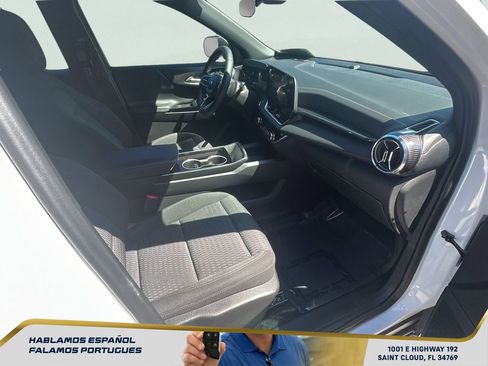 Used 2025 Chevrolet Equinox LT w/ Safety and Technology Package FWD image 30