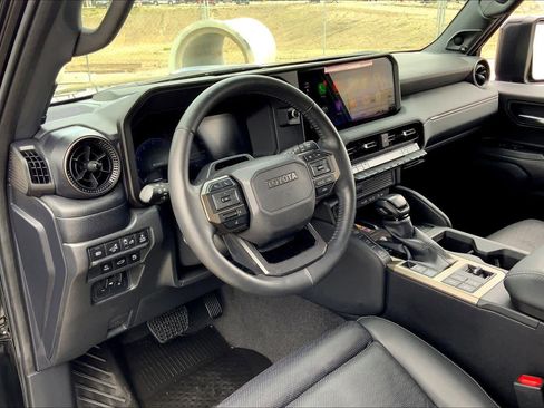 Used 2024 Toyota Land Cruiser image 17