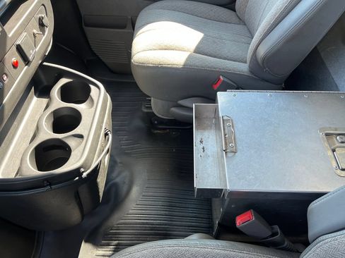 Used 2020 Chevrolet Express 2500 w/ Driver Convenience Package RWD image 23
