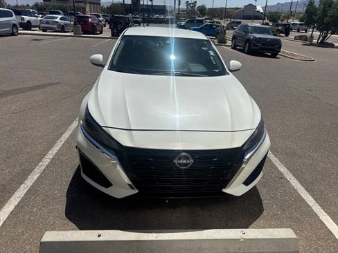 Used 2023 Nissan Altima 2.5 SV FWD image 8