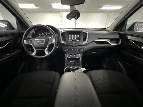 Certified 2024 GMC Terrain SLE image 19