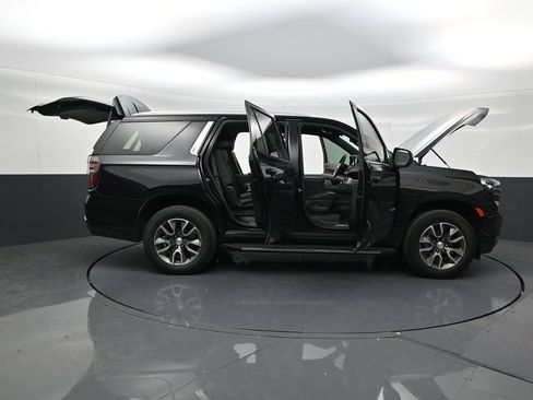 Used 2022 Chevrolet Tahoe LT w/ Luxury Package RWD image 20
