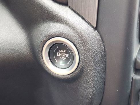 Used 2022 GMC Sierra 2500 Denali w/ Denali Ultimate Package image 22