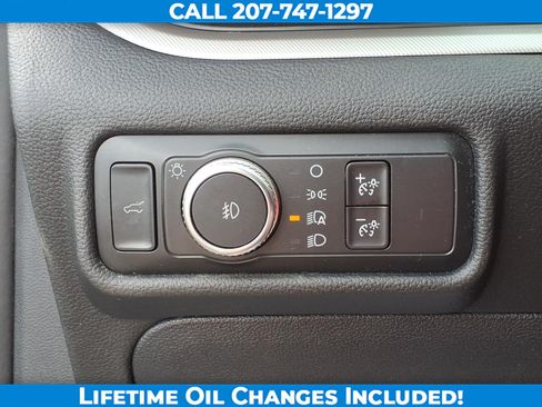 Used 2020 Ford Explorer XLT w/ Equipment Group 202A AWD/4WD image 16
