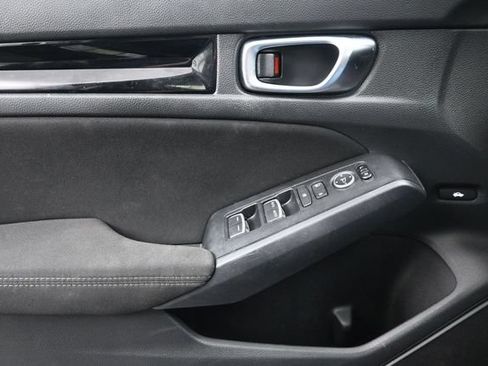 Used 2022 Honda Civic EX image 25