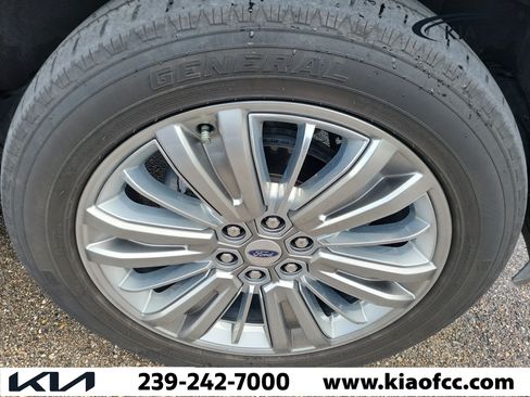Used 2024 Ford F150 Platinum w/ Equipment Group 703A Plus AWD/4WD image 5