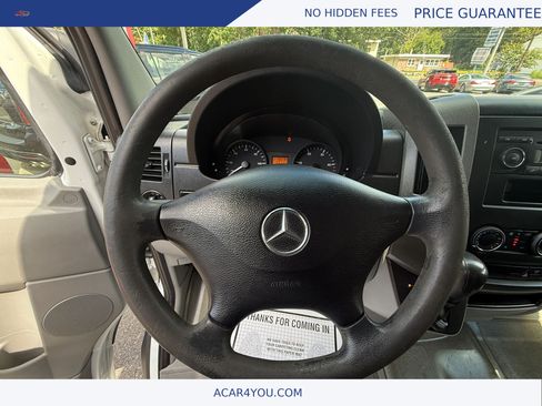 Used 2012 Mercedes-Benz Sprinter 2500 image 15