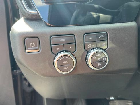 Used 2023 GMC Sierra 1500 SLT w/ SLT Convenience Package AWD/4WD image 10