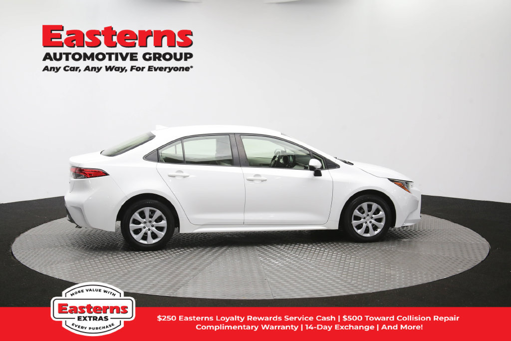 Used 2023 Toyota Corolla LE FWD image 43
