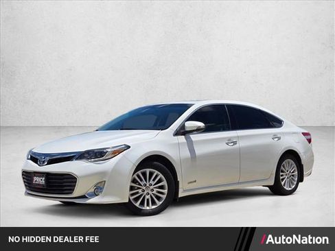 Used 2013 Toyota Avalon Limited FWD image 1
