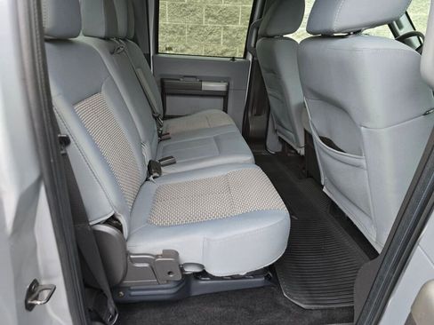 Used 2011 Ford F250 XLT w/ XLT Interior Pkg image 20