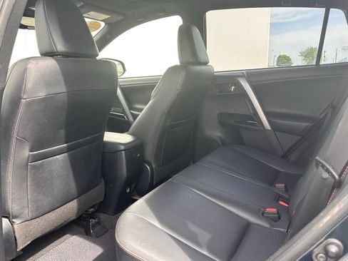Used 2018 Toyota RAV4 SE w/ Power Extra Value Package AWD/4WD image 15