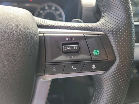 Used 2024 Mitsubishi Outlander SE image 30