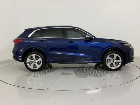 New 2025 Audi Q5 Premium Plus image 7