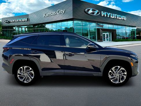 New 2026 Hyundai Tucson Limited AWD/4WD image 9