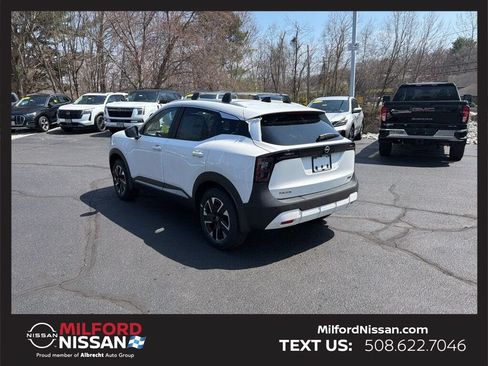 Used 2026 Nissan Kicks SV w/ Cold Weather Package AWD/4WD image 3