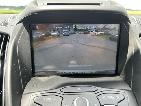 Used 2014 Ford Escape SE w/ Equipment Group 201A FWD image 22