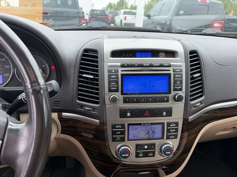 Used 2011 Hyundai Santa Fe Limited FWD image 5