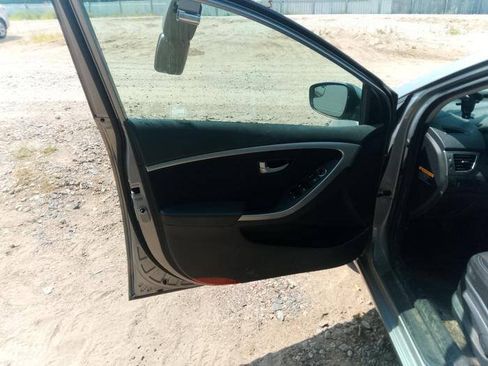 Used 2014 Hyundai Elantra GT FWD image 23