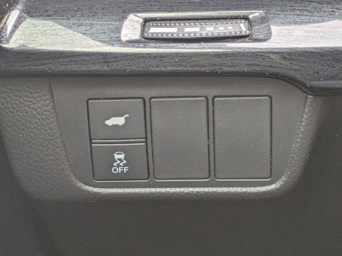 Used 2024 Honda CR-V EX-L image 17