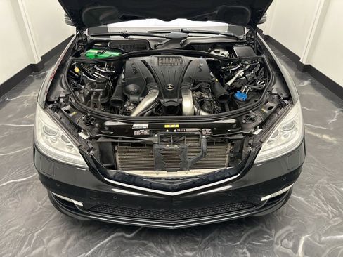 Used 2013 Mercedes-Benz S 550 4MATIC image 30