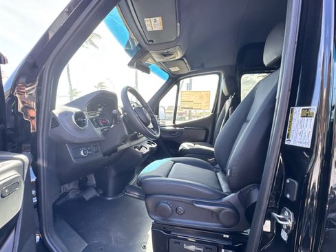 New 2025 Mercedes-Benz Sprinter 2500 image 17