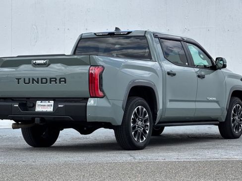 Used 2024 Toyota Tundra Limited AWD/4WD image 3