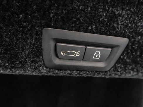 Used 2010 Rolls-Royce Ghost image 38