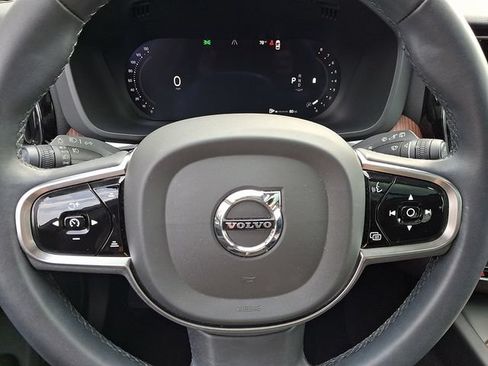 Certified 2023 Volvo XC60 B5 Plus w/ Climate Package AWD/4WD image 21