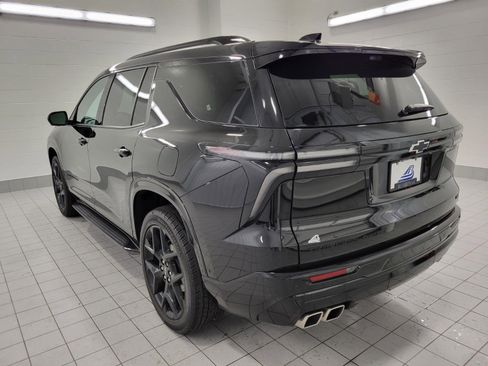 Certified 2025 Chevrolet Traverse RS w/ LPO, Floor Liner Package AWD/4WD image 49