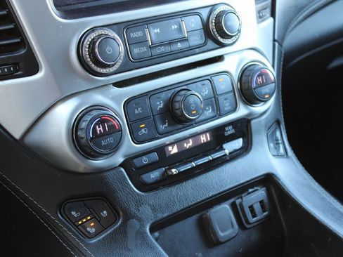 Used 2019 GMC Yukon XL SLT w/ Open Road Package image 29