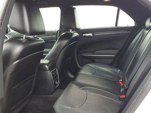 Used 2013 Chrysler 300 C RWD image 12