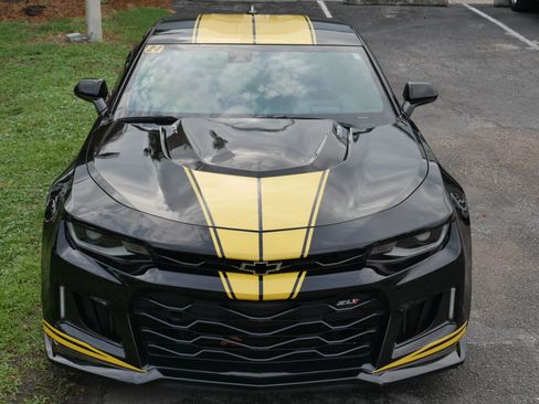 Used 2020 Chevrolet Camaro ZL1 RWD image 23