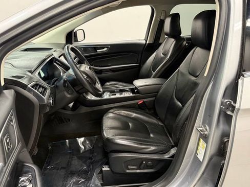 Used 2020 Ford Edge Titanium image 13